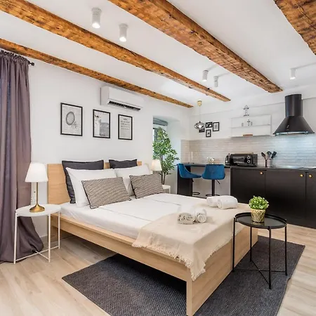 Grota Apartments In The Center Rijeka Exterior photo