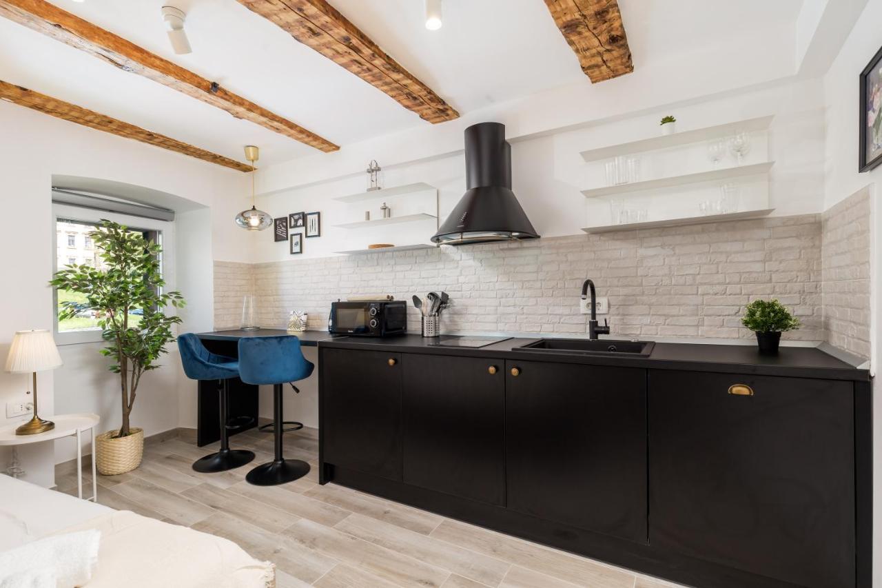 Grota In The Center Apartment Rijeka